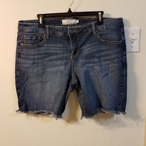 Torrid Mid-rise Shorts Sz 18 Like New!